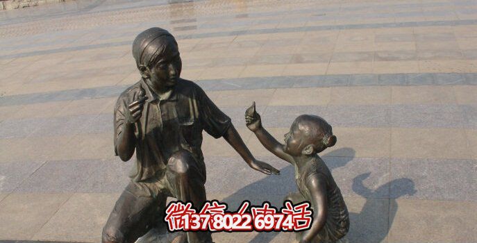 母女銅雕一次游覽公園、參與游戲、體驗雕塑的絕佳體驗