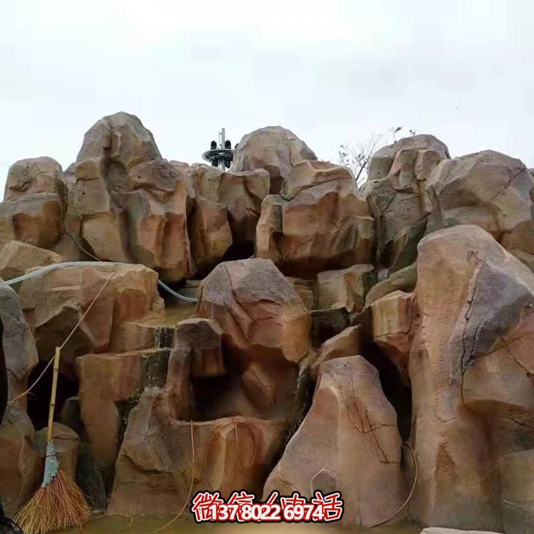 精致假山水泥裝飾游樂園，為小區提供無盡樂趣