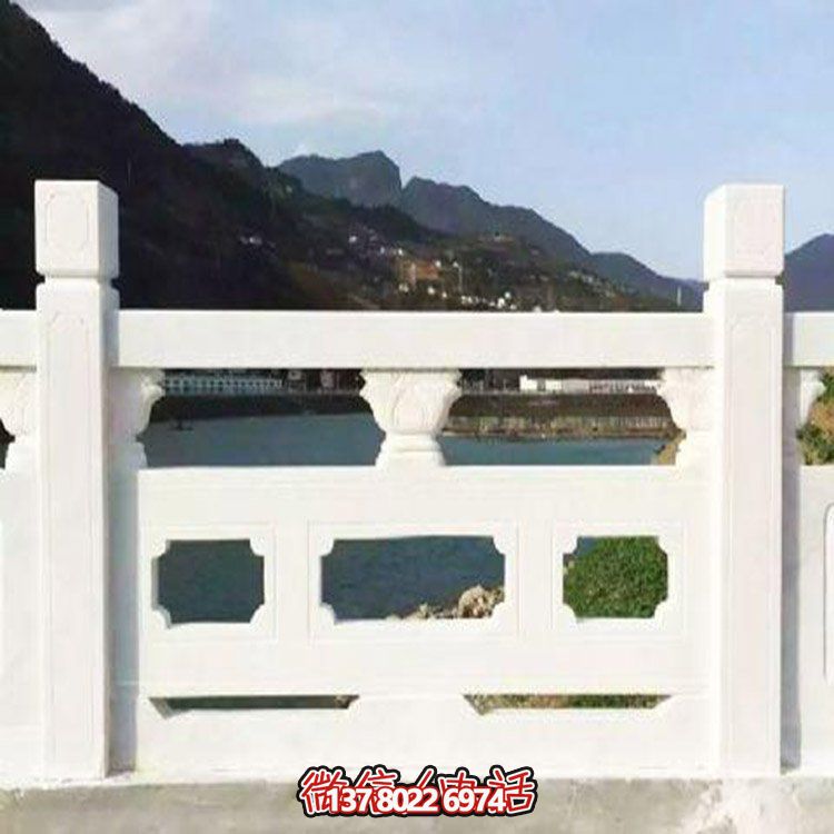 大理石雕刻石欄桿，美輪美奐，護佑家園