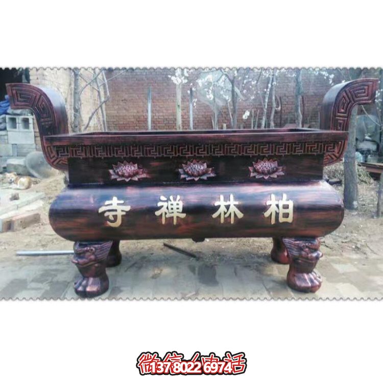 玻璃鋼大型香爐雕塑，點綴露天景區