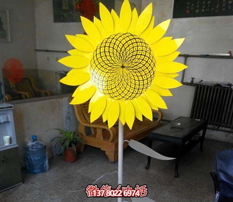 不銹鋼游樂園草坪擺放雕塑，向日葵裝飾